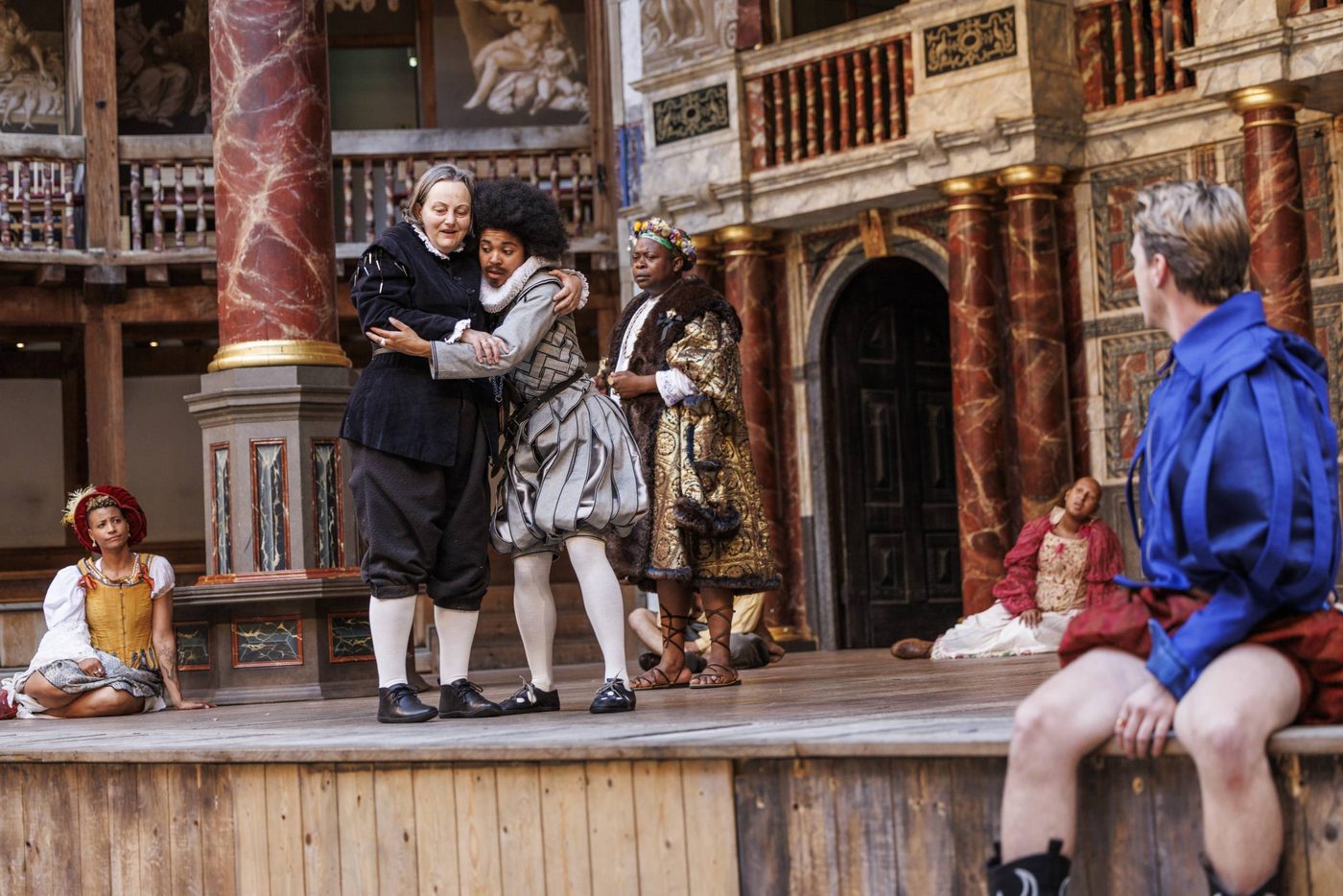 The Company of As You Like It in the Globe Theatre, 2023. Photography by Ellie Kurttz.